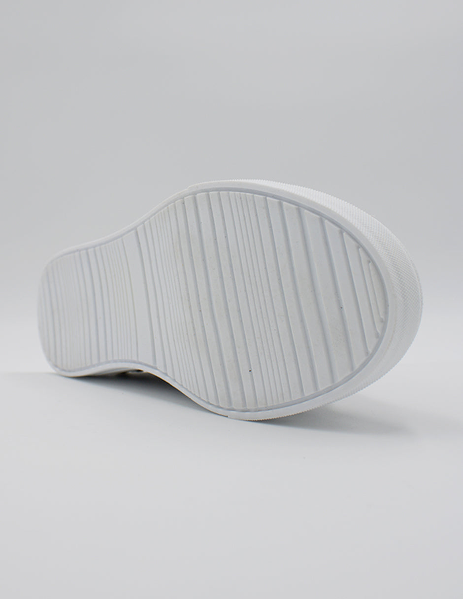 Tenis con cordones en Piel vegana – Negro Talla 23.5