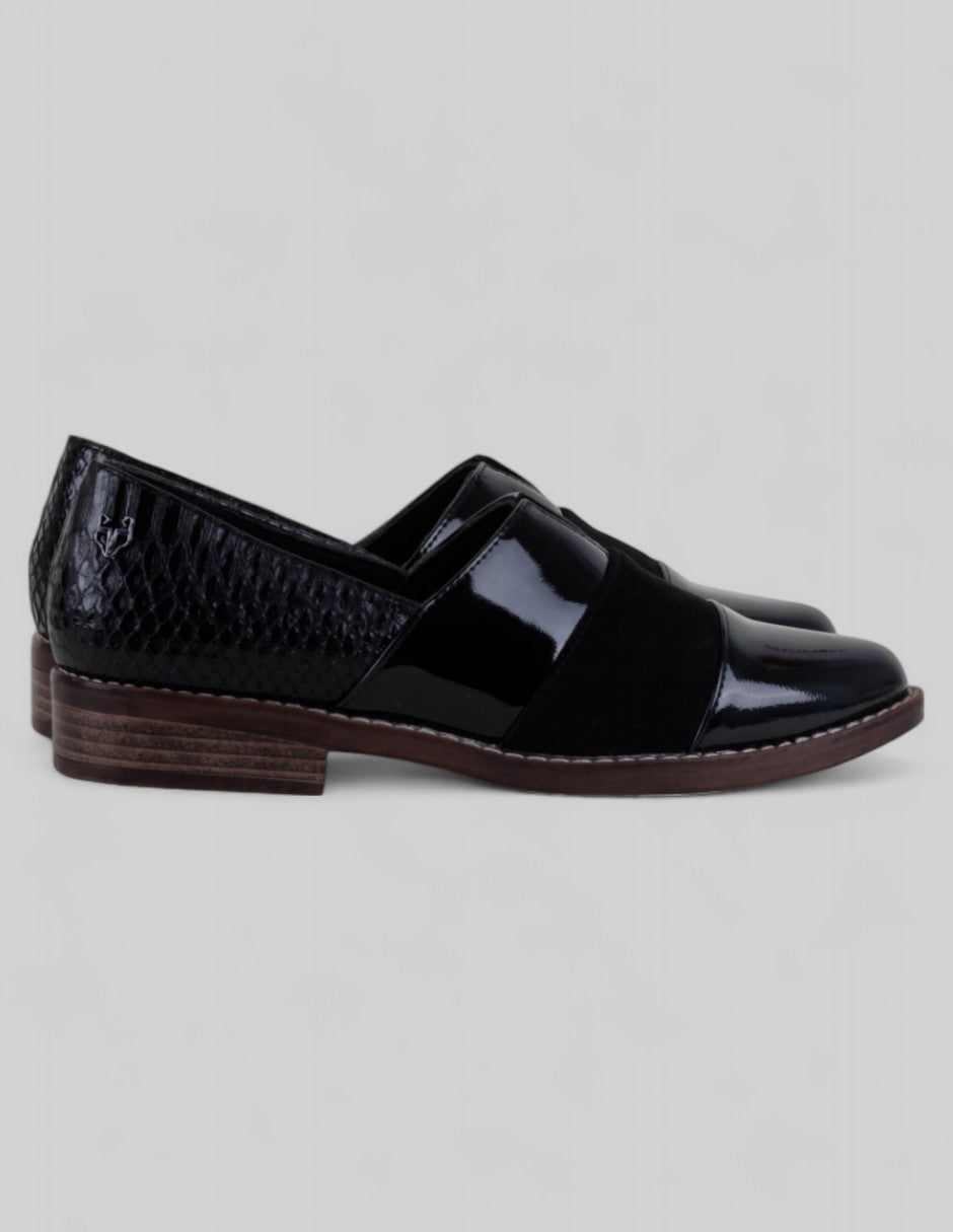 Mocasines en Charol – Negro