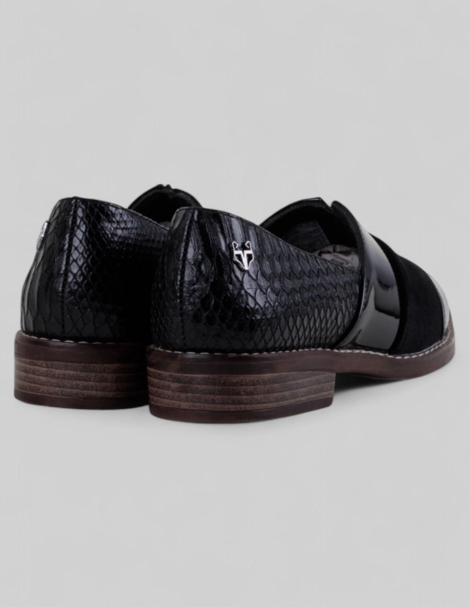 Mocasines en Charol – Negro