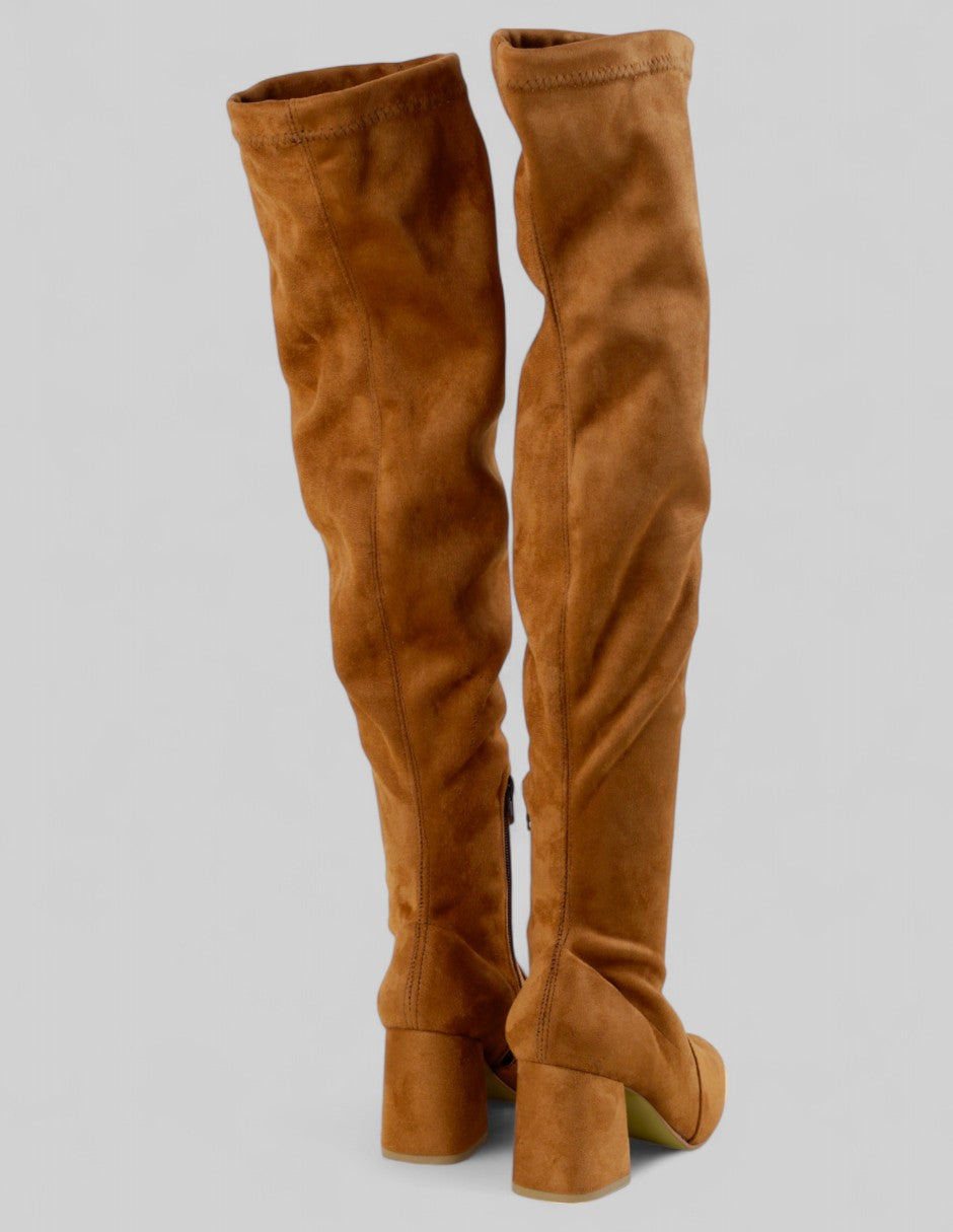 Botas altas en Gamuza – Café