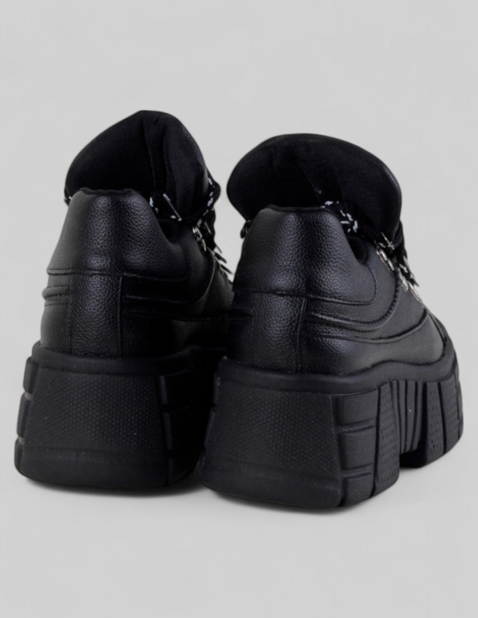 Tenis con cordones en Sintetico – Negro