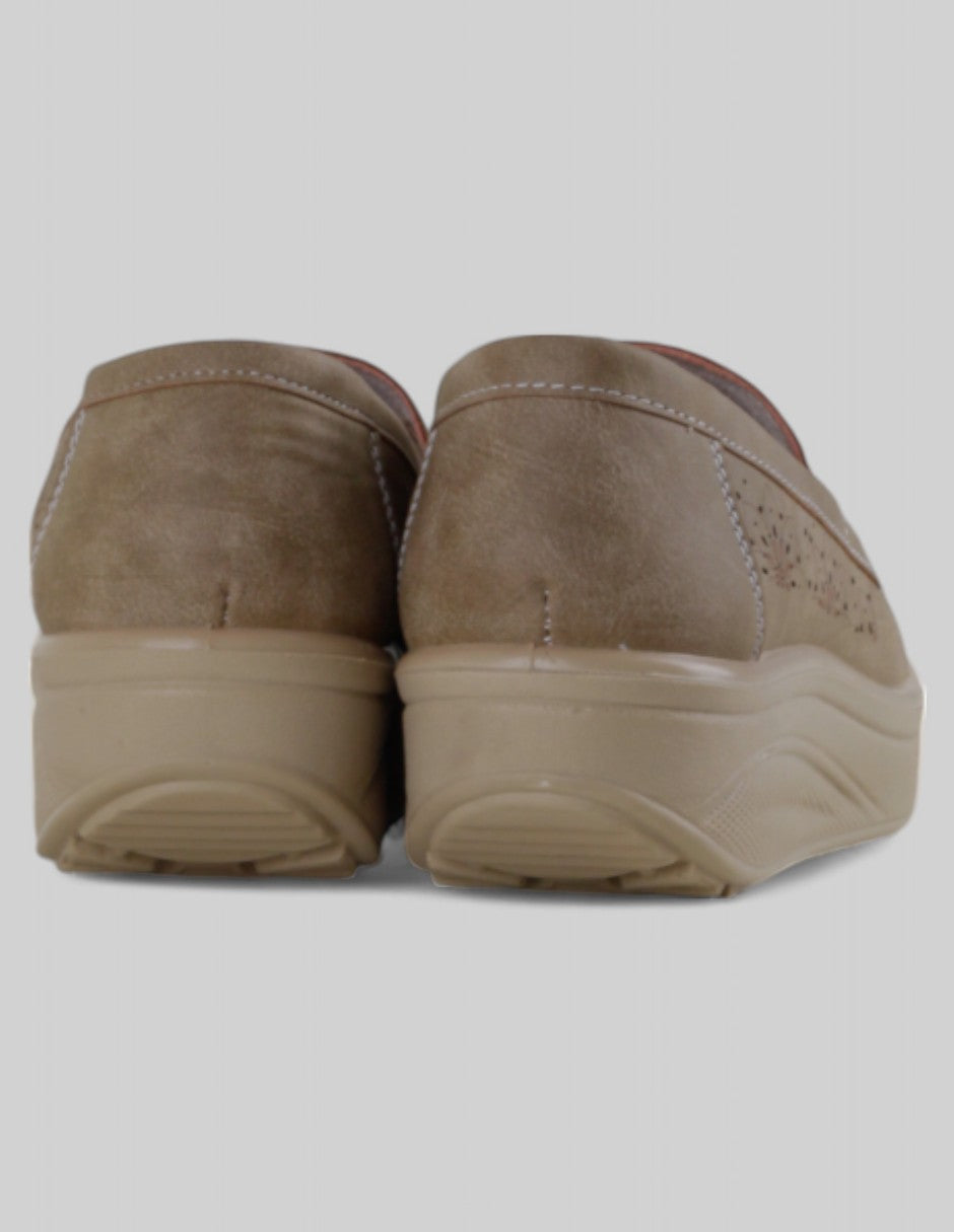 Mocasines en Piel vegana  – Café