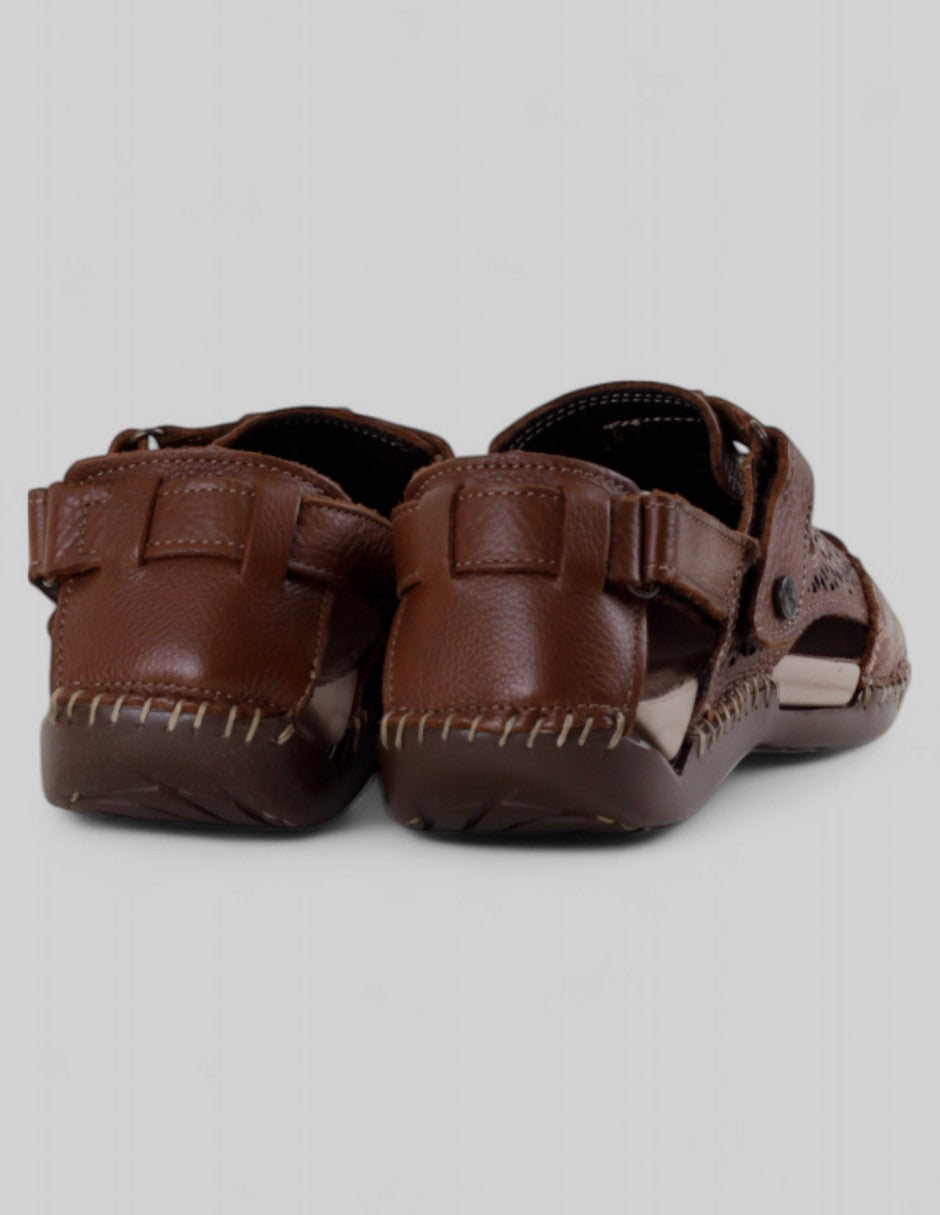 Sandalias de piso en Piel – Café