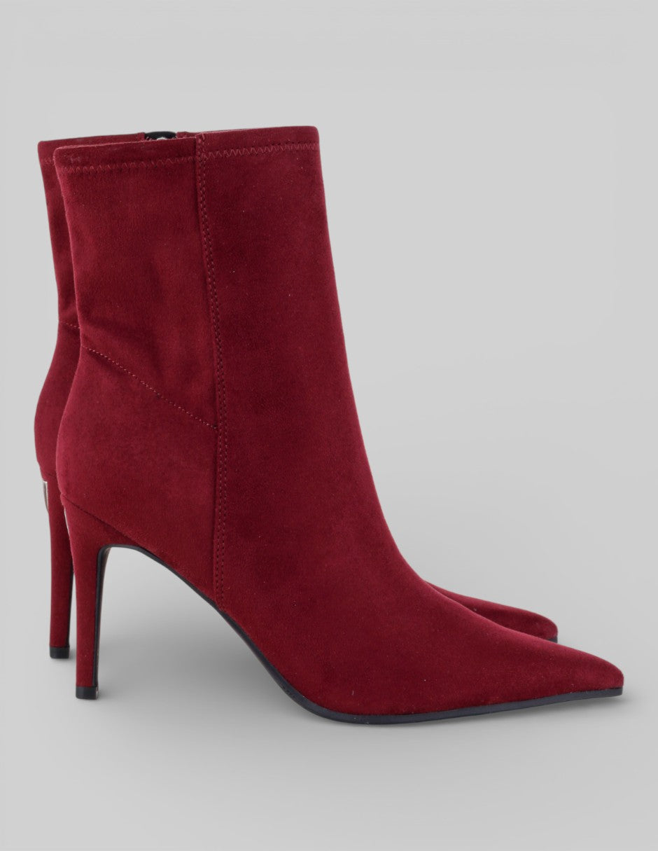 Botín con tacón  en Gamuza – Rojo talla 25.5