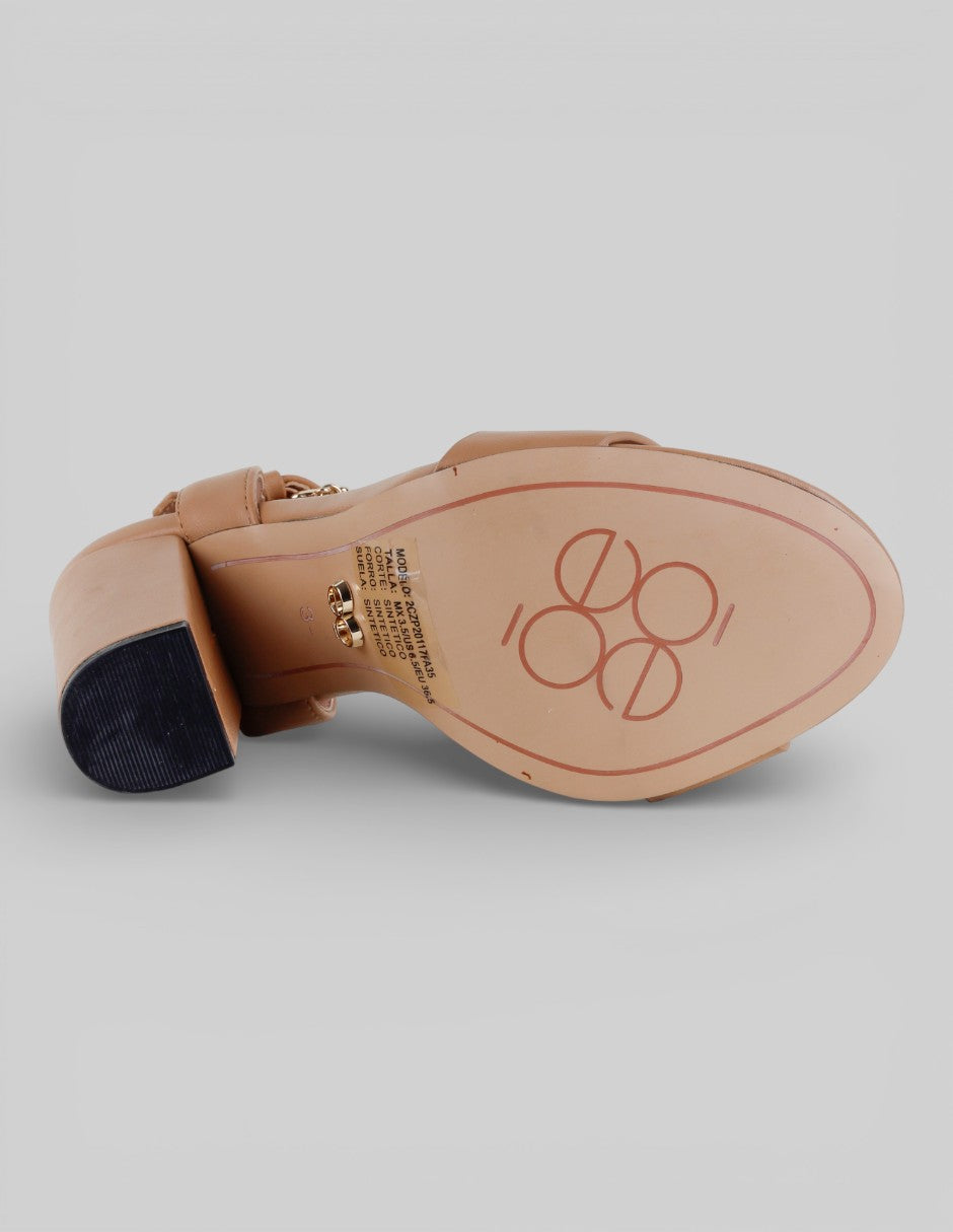Sandalia con tacón  en Piel vegana – Beige talla 23.5