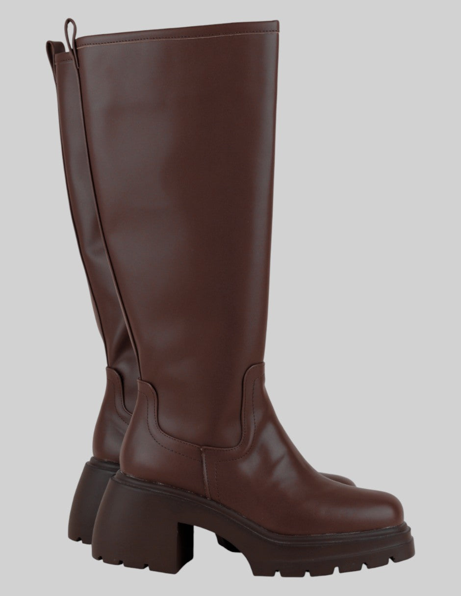 Botas altas  en Piel vegana – Café talla 24