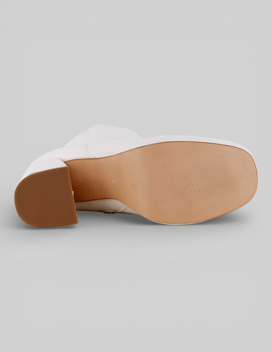 Botín con tacón  en Piel vegana – Beige talla 25