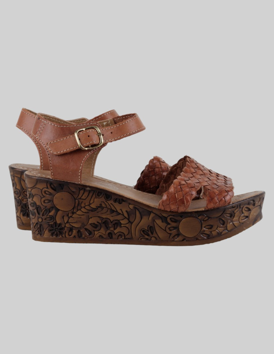 Sandalias con plataforma  en Piel – Café talla 26