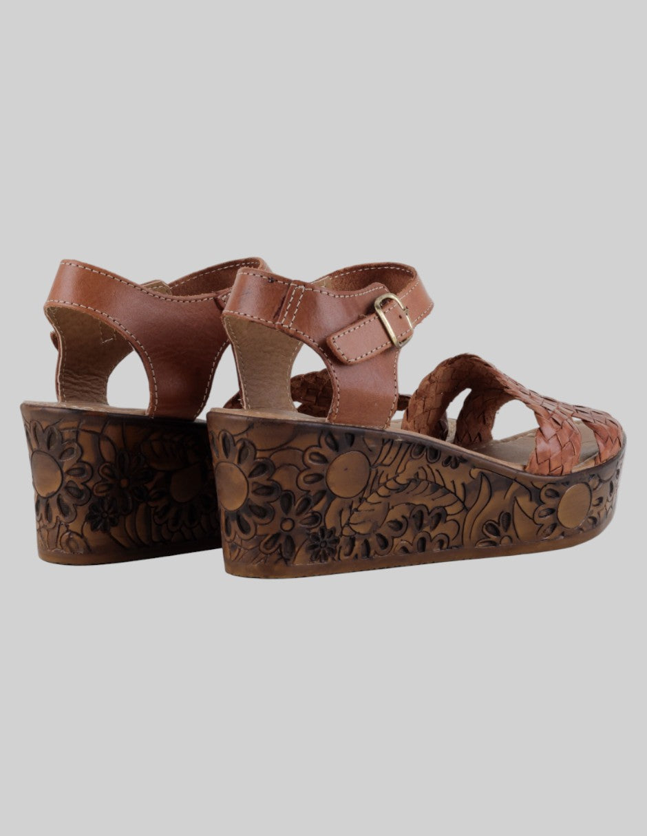 Sandalias con plataforma  en Piel – Café talla 26