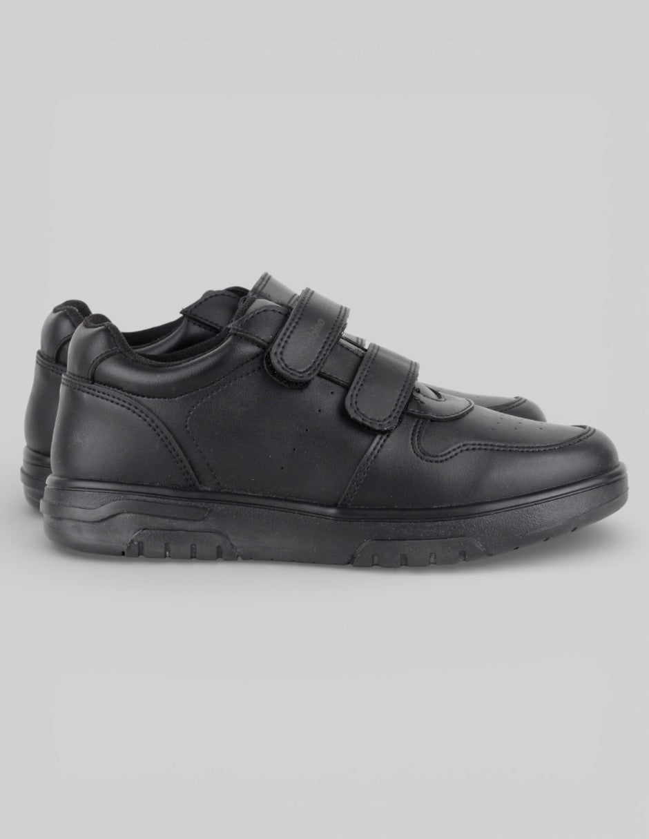 Tenis escolares    en Sintético – Negro talla 23