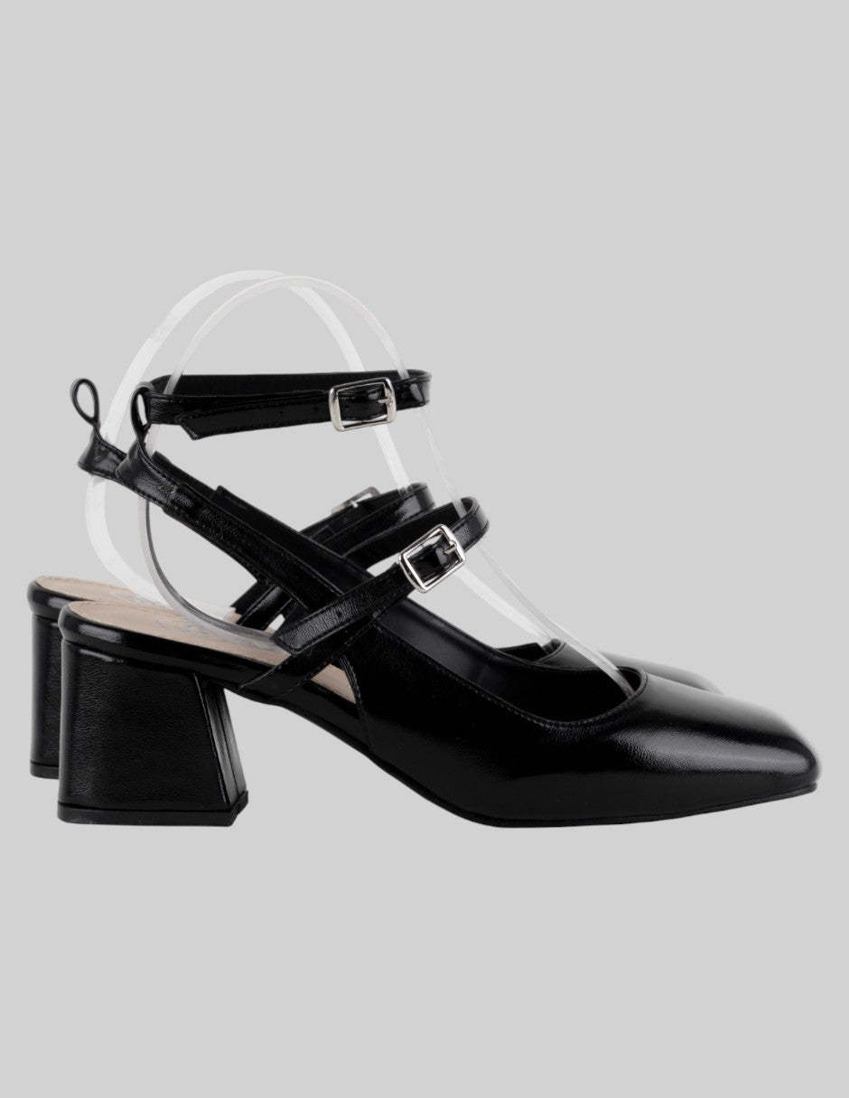 Zapatillas  en Charol – Negro talla 25.5