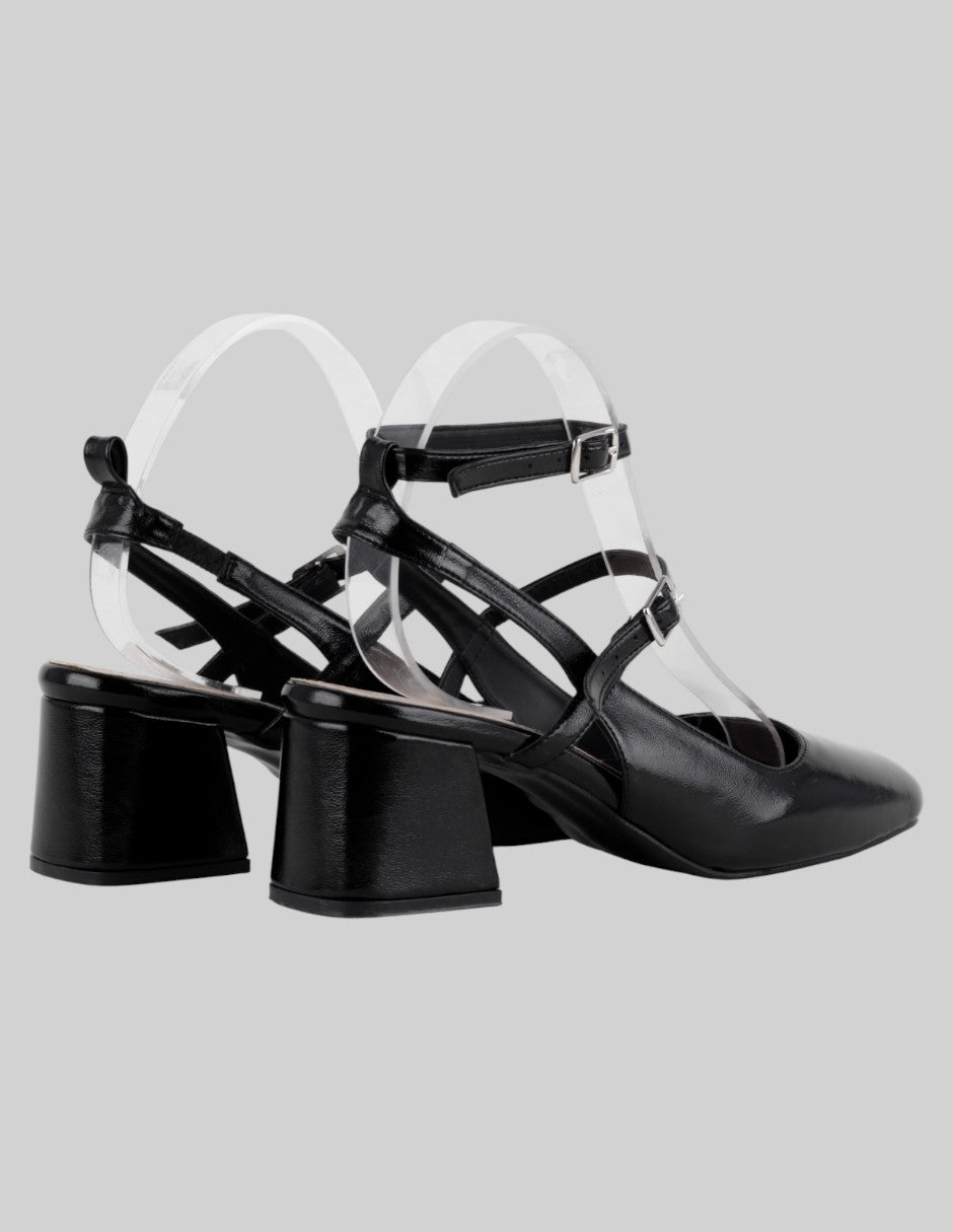 Zapatillas  en Charol – Negro talla 25.5