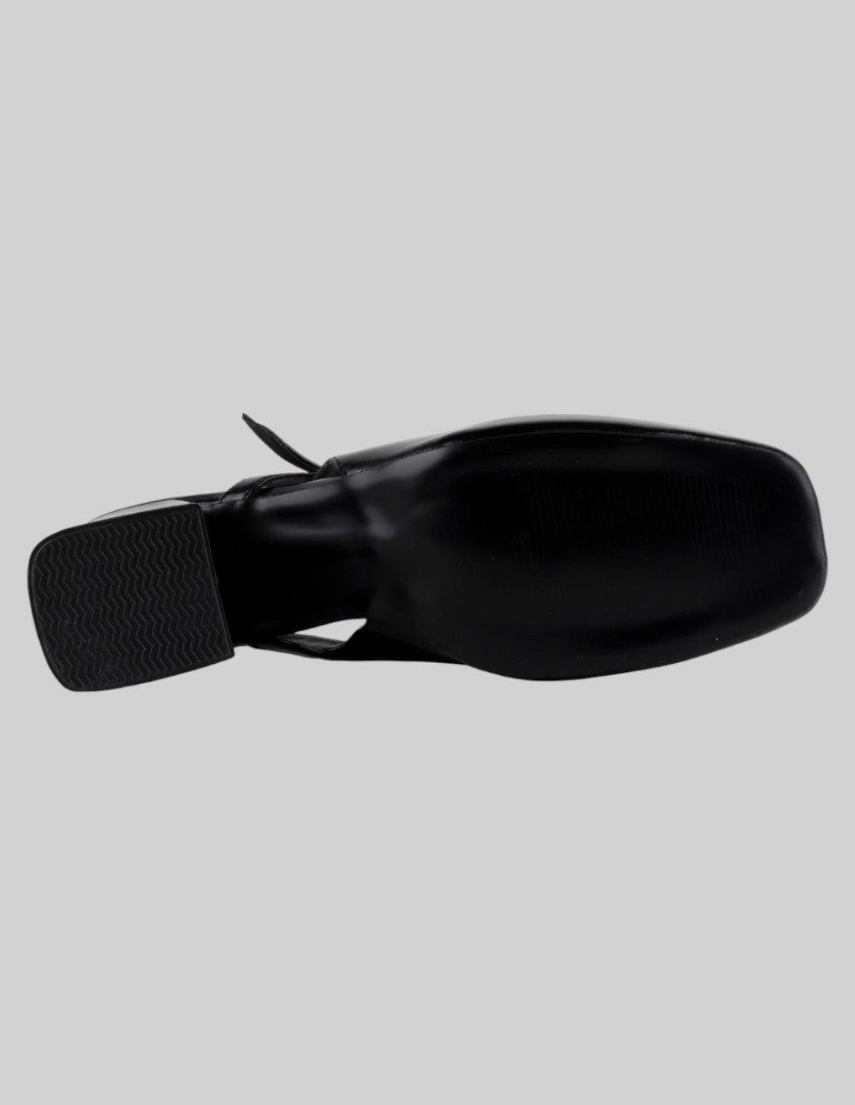 Zapatillas  en Charol – Negro talla 25.5