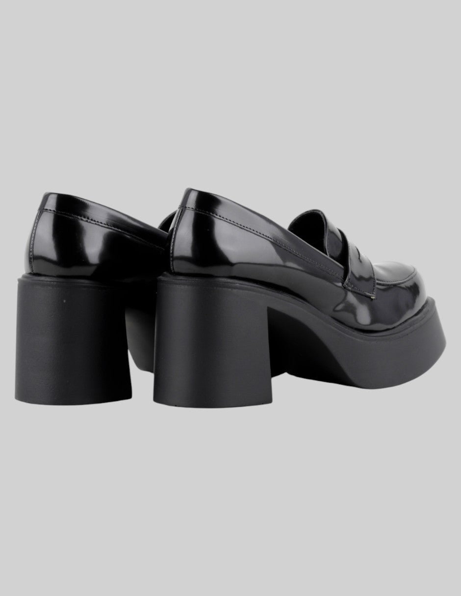 Zapatillas  en Charol – Negro talla 25