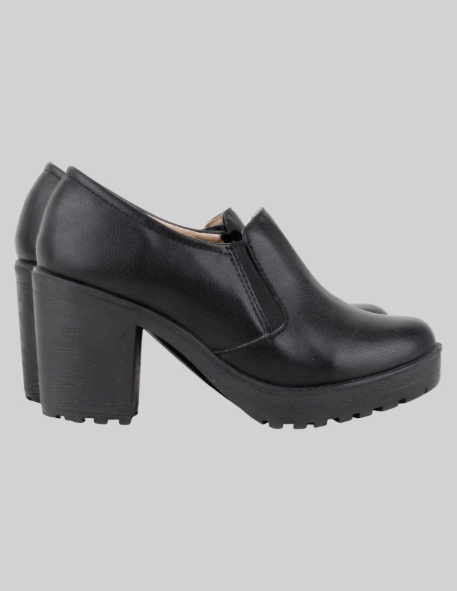 Zapatillas  en Piel vegana – Negro talla 24
