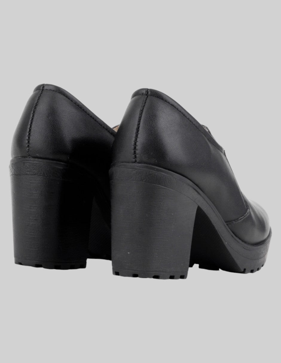 Zapatillas  en Piel vegana – Negro talla 24