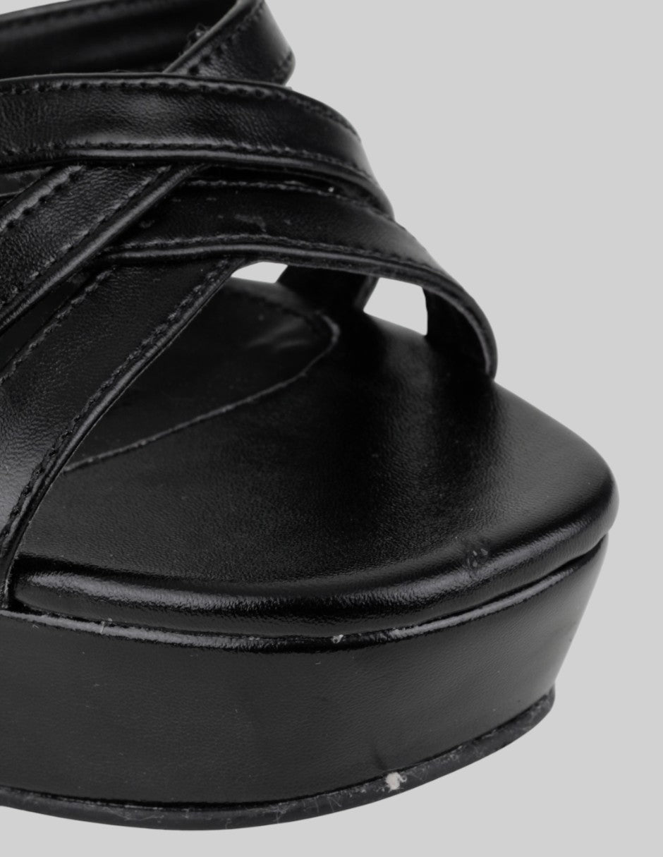 Sandalia con tacón  en Piel vegana – Negro talla 25