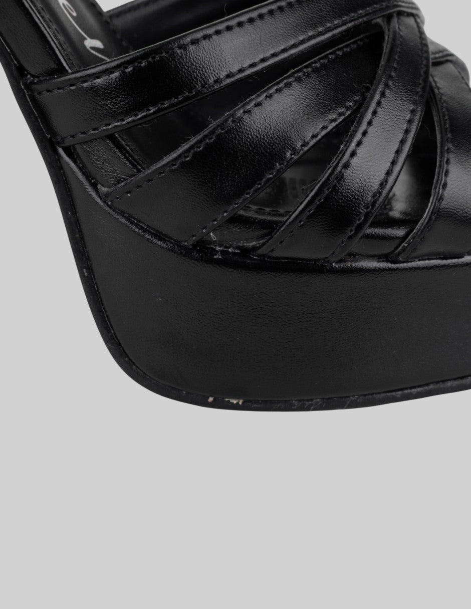 Sandalia con tacón  en Piel vegana – Negro talla 25
