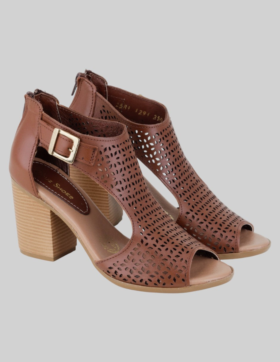 Sandalia con tacón Exterior Piel Color Café Para Mujer De Cruz Shoes