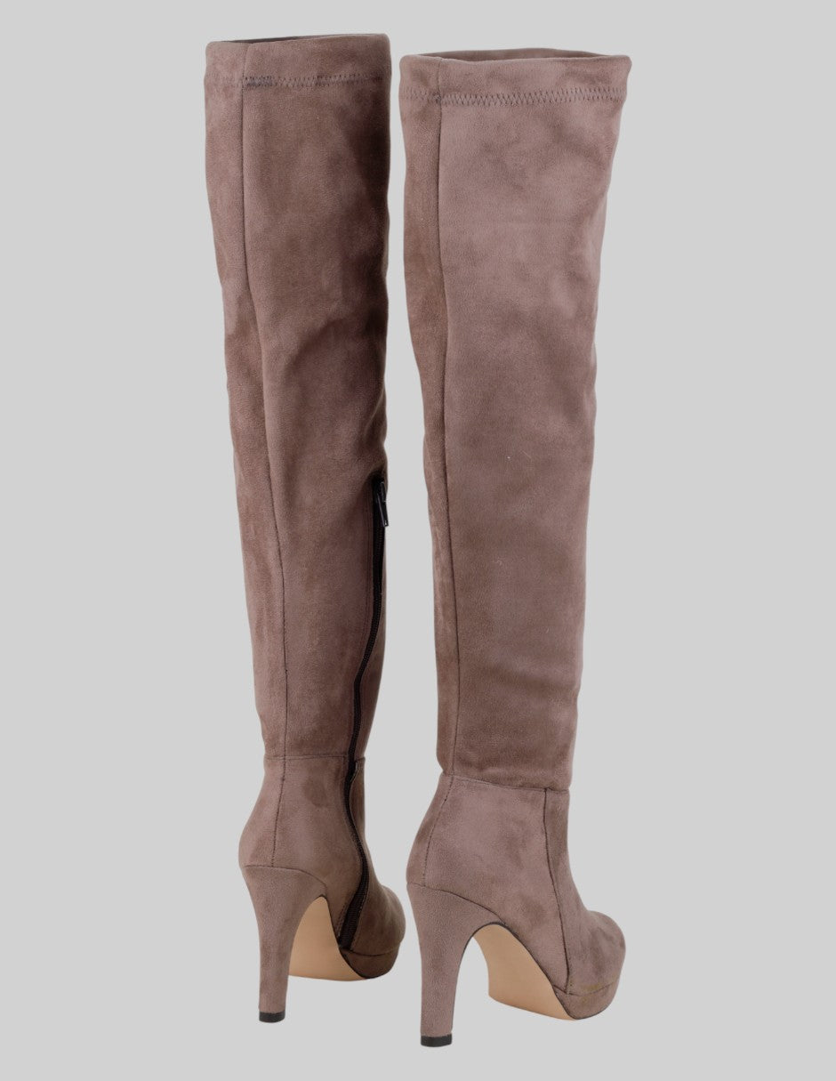 Botas altas  en Gamuza – Café talla 23