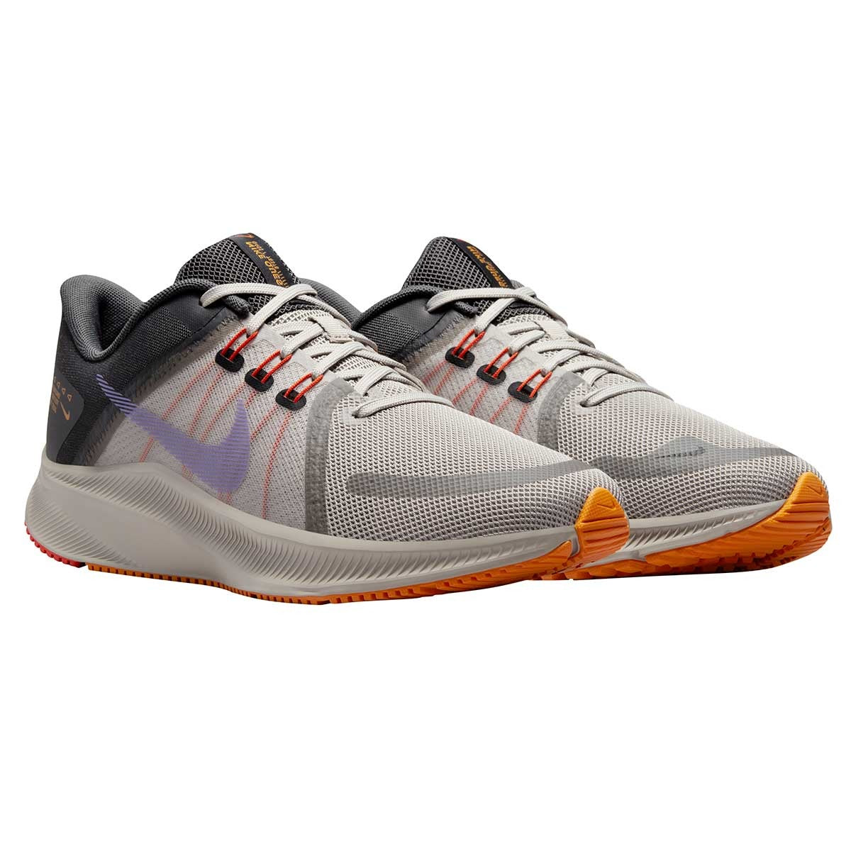 Tenis deportivos  Quest 4 Para Hombre Color Beige  De Nike