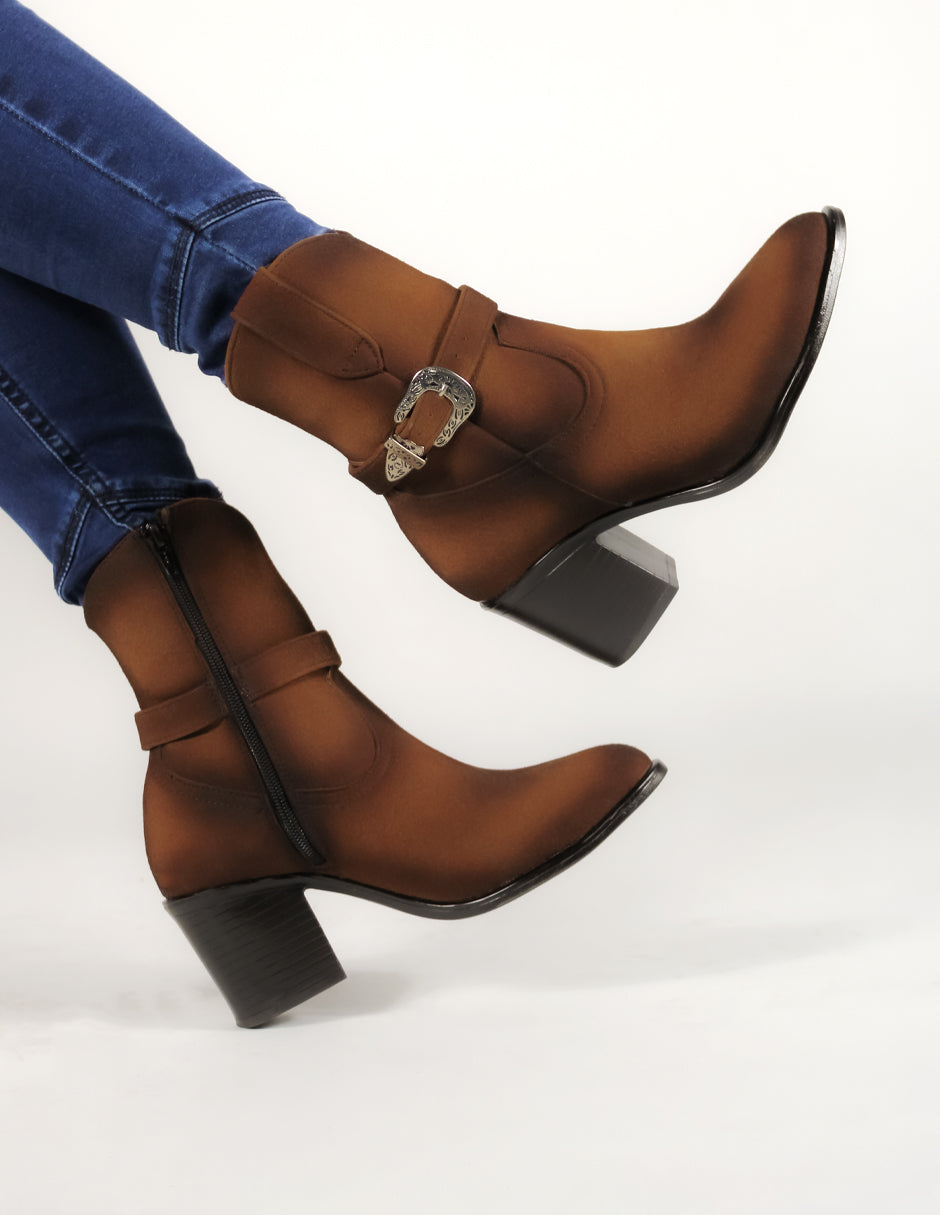 Botín con tacón Exterior Textil Color Café Para Mujer De RBCOLLECTION