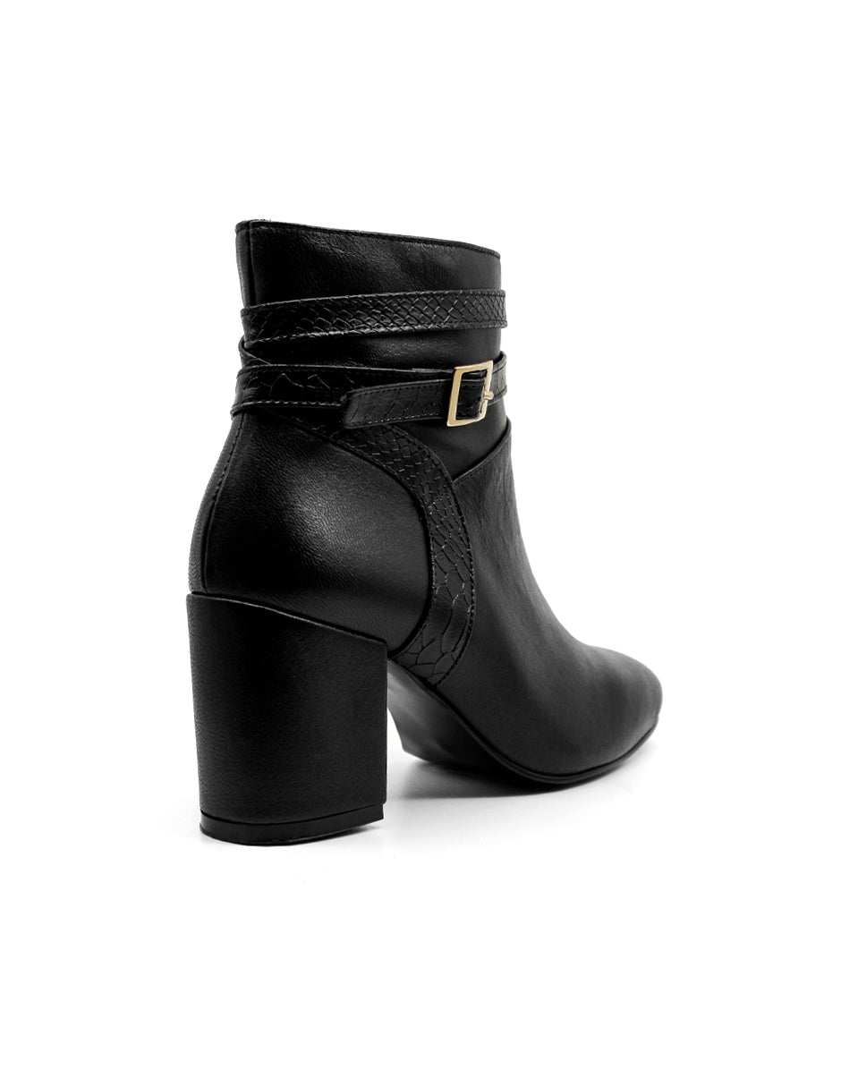 Botín con tacón Exterior Piel Color Negro Para Mujer De RBCOLLECTION
